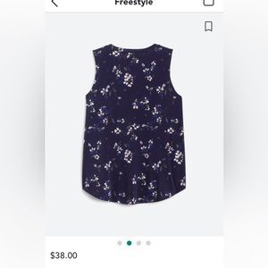 41 Hawthorn—NWT-sleeveless v-neck tank.  Navy floral 2X